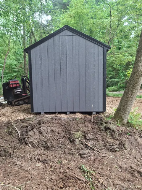 Past shed delivery and placement — photo 45