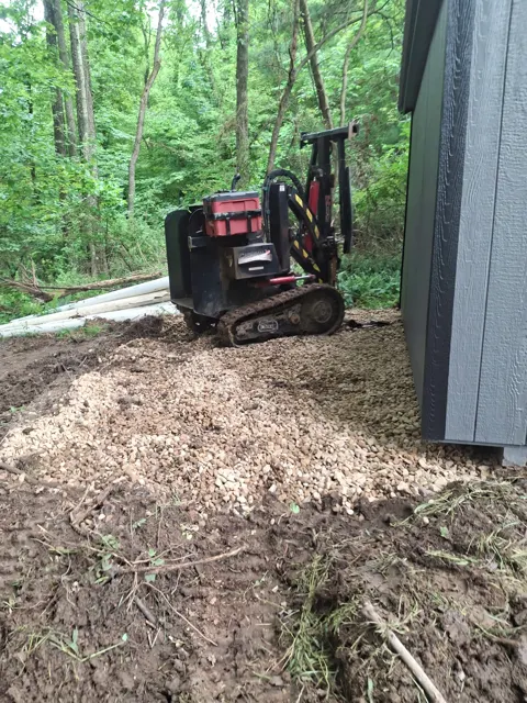 Past shed delivery and placement — photo 46