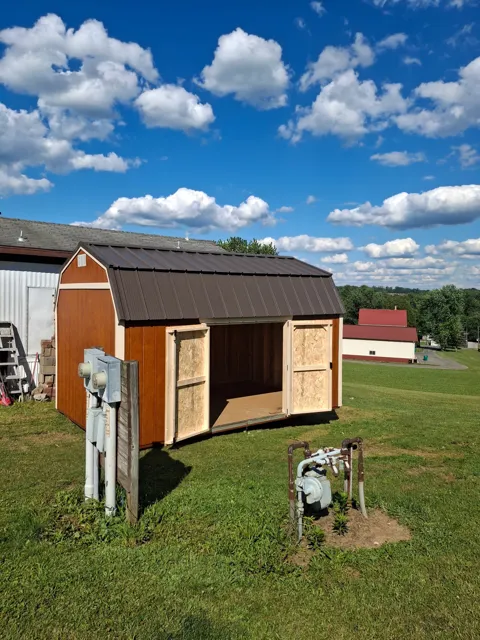 Past shed delivery and placement — photo 55