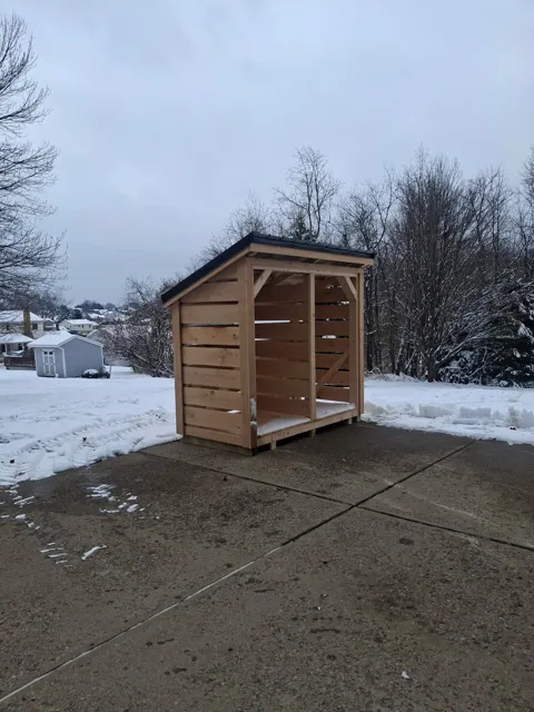 Past shed delivery and placement — photo 94