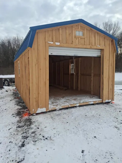 Past shed delivery and placement — photo 103